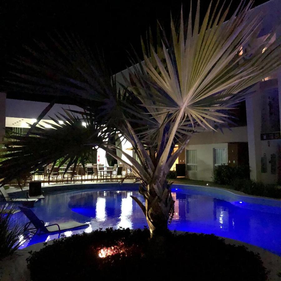 Apto Guarajuba Praia Condominio Porto Smeralda-100 Metros Da Praia エクステリア 写真