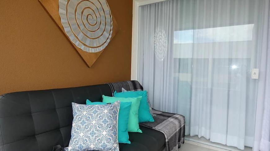 Apto Guarajuba Praia Condominio Porto Smeralda-100 Metros Da Praia エクステリア 写真