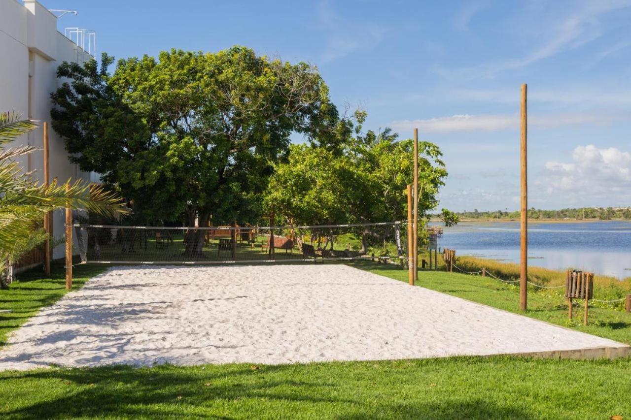Apto Guarajuba Praia Condominio Porto Smeralda-100 Metros Da Praia エクステリア 写真